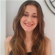 Estudiante de literatura (UGR) con C1 de inglés. Imparto clases de inglés, lengua y literatura online y presencial en Granada.